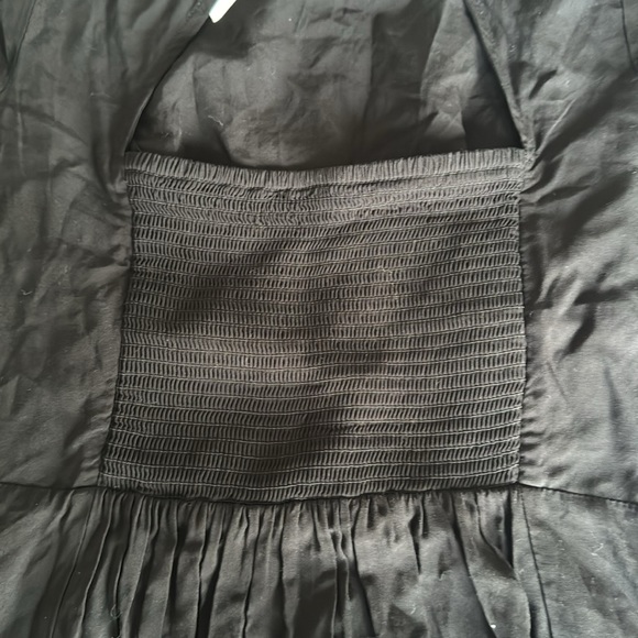 Black dress - Picture 3 of 3